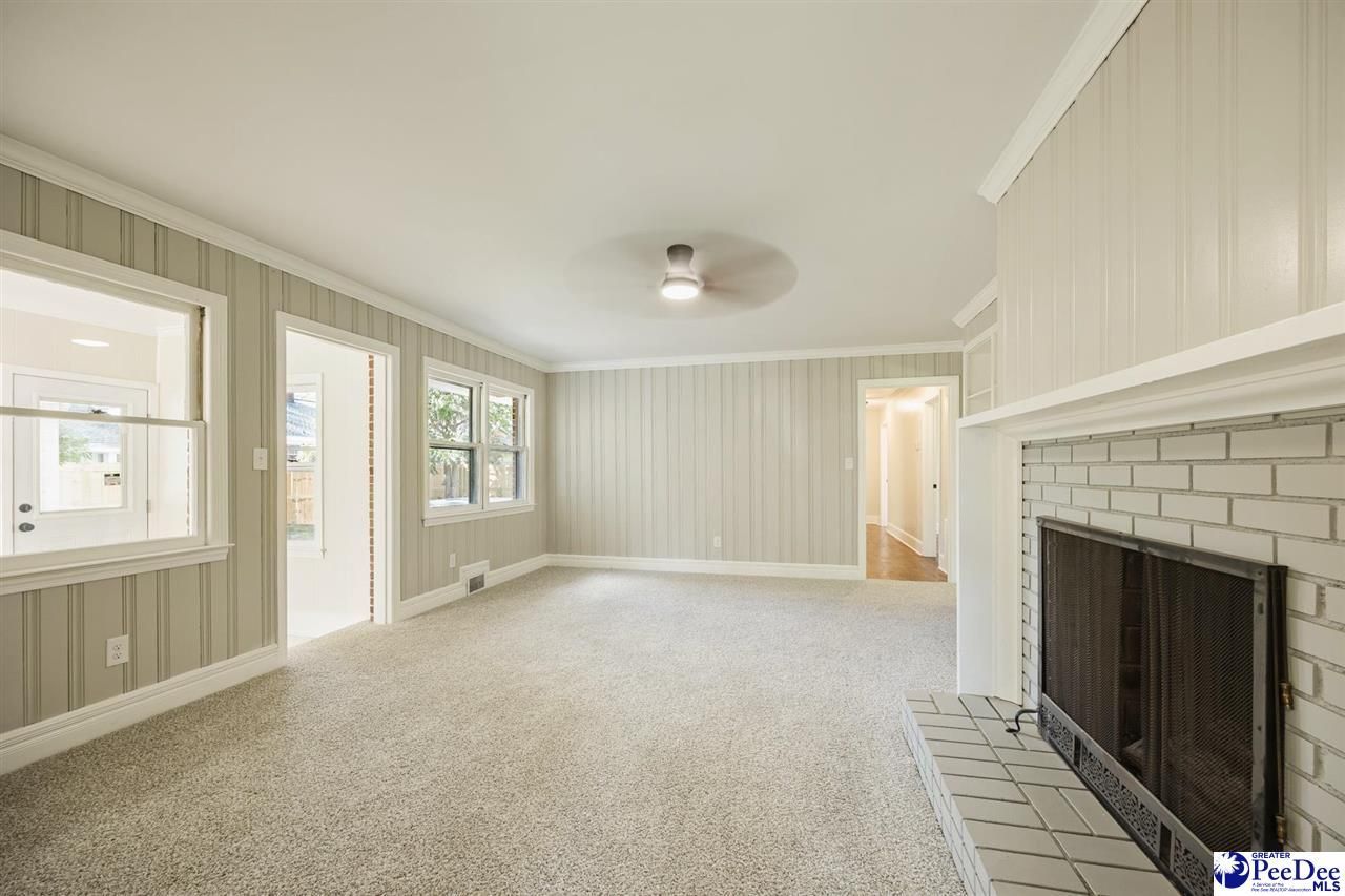 200 Magnolia Street Photo 31