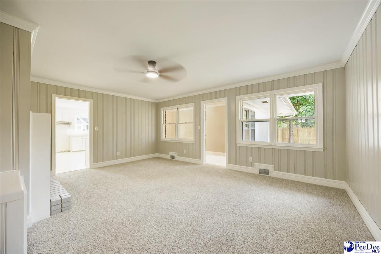 200 Magnolia Street Photo 36