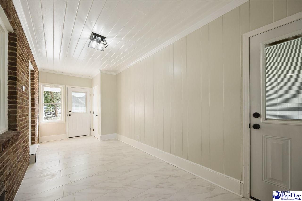 200 Magnolia Street Photo 37
