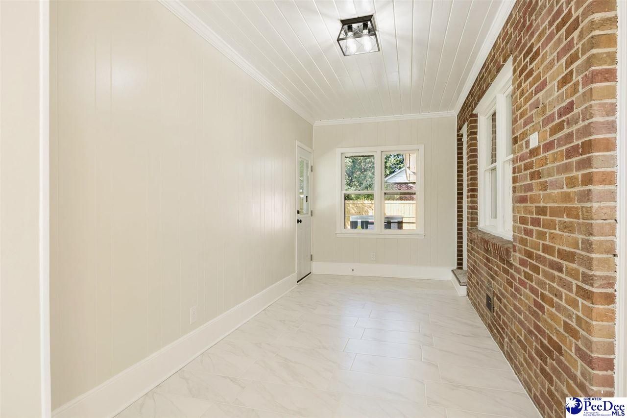 200 Magnolia Street Photo 38