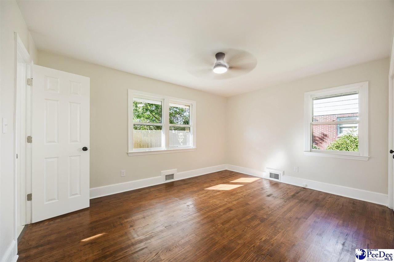 200 Magnolia Street Photo 48
