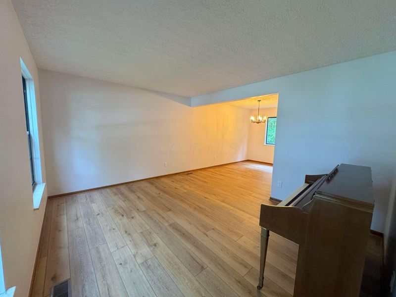 564 Glenside Lane, Powell, OH 43065 Photo 6