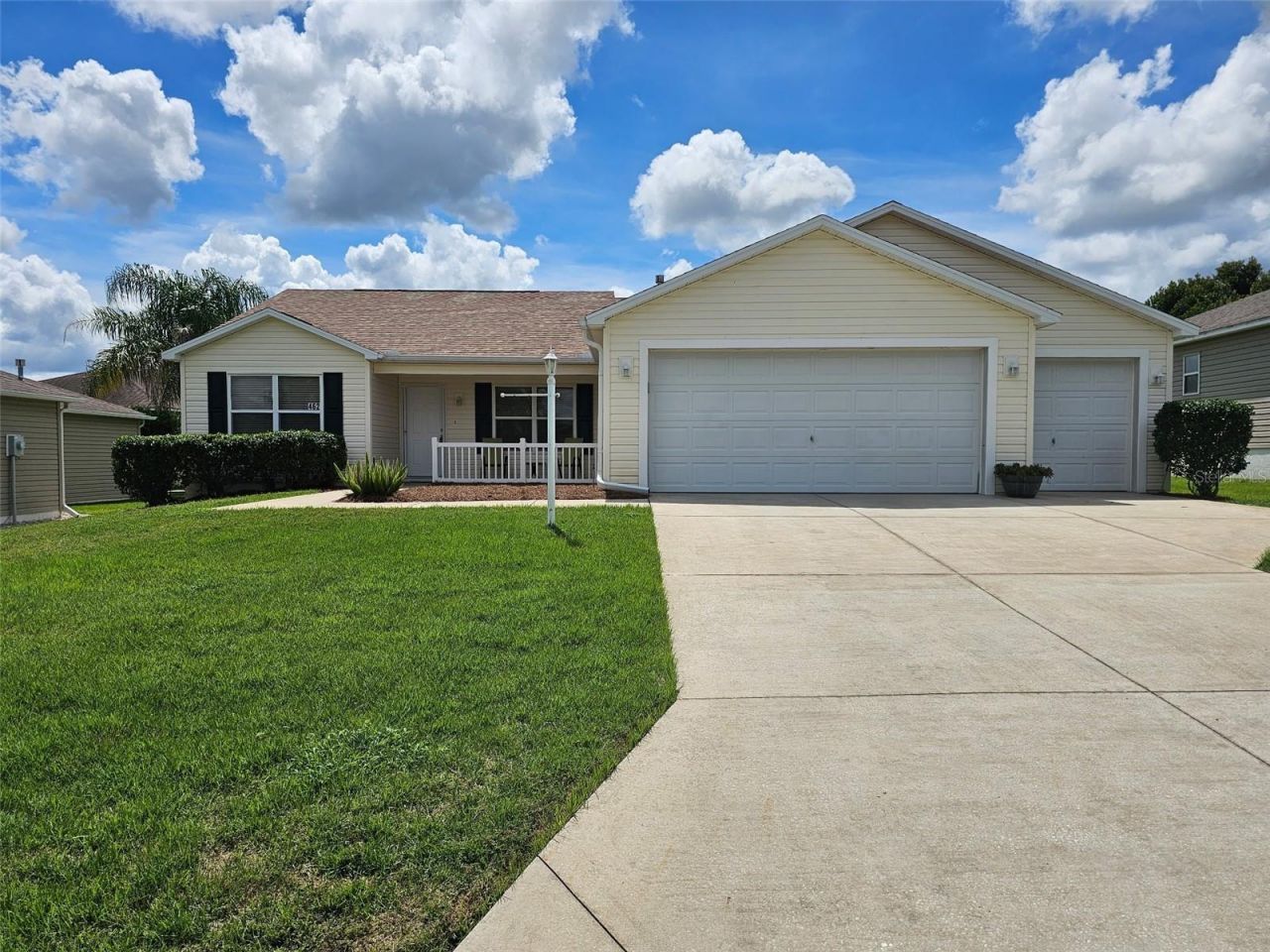 462 Medford Place, The Villages, FL 32162 Main Photo