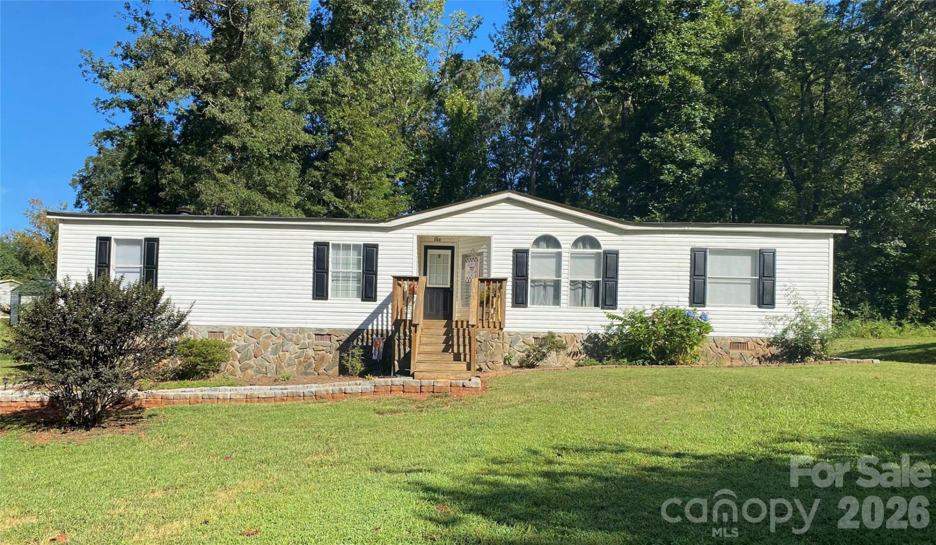 140 High Ridge Circle , Maiden, NC 28650 Main Photo