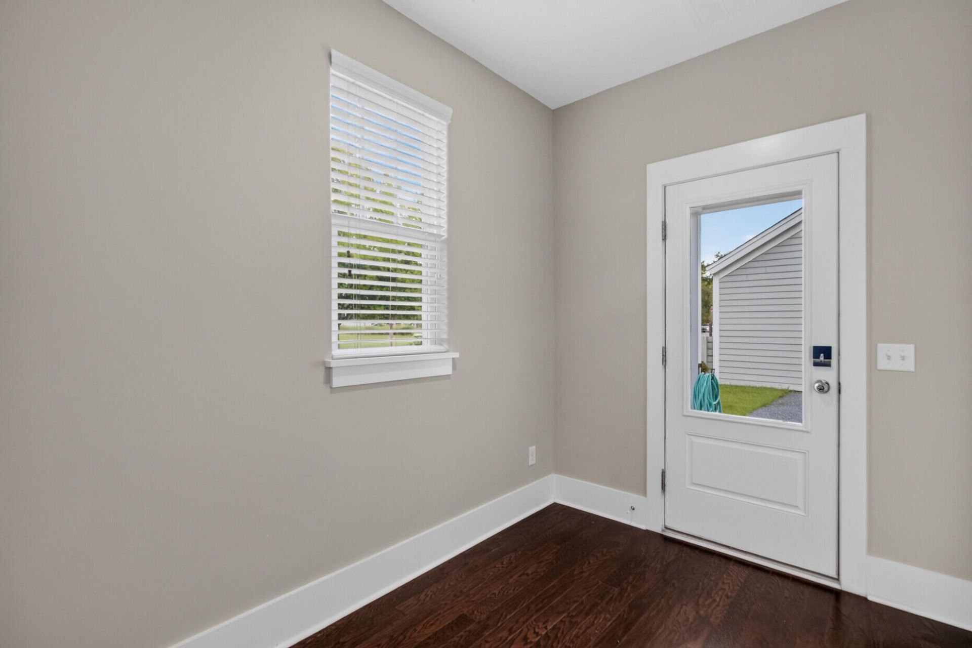 203 Gnarly Oak Lane Photo 15