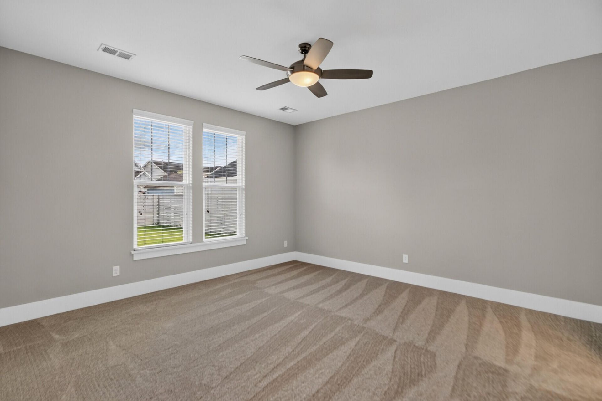 203 Gnarly Oak Lane Photo 16