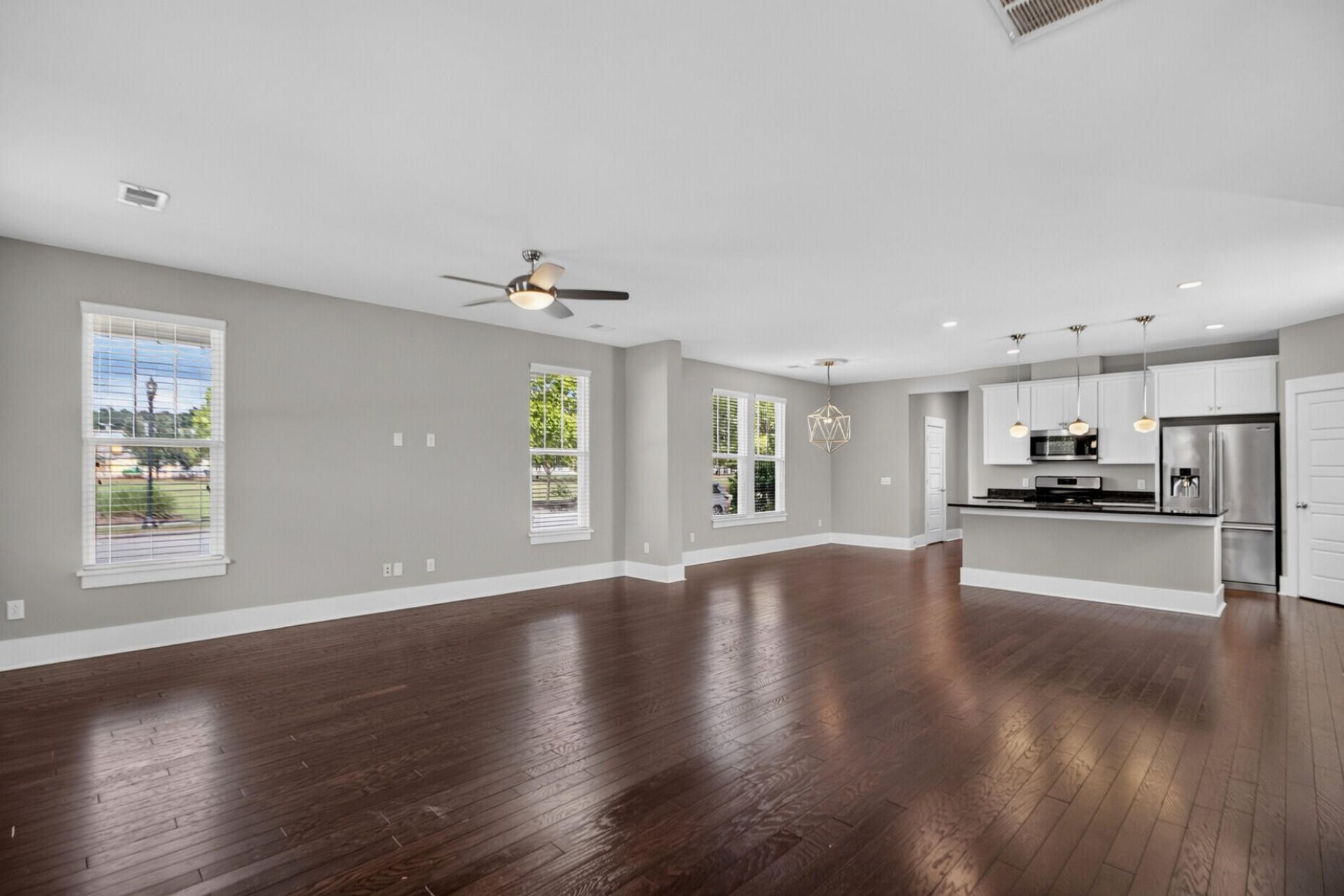 203 Gnarly Oak Lane Photo 5