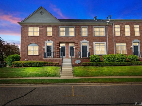 14267 Vauxhall Drive , Sterling Heights, Mi 48313