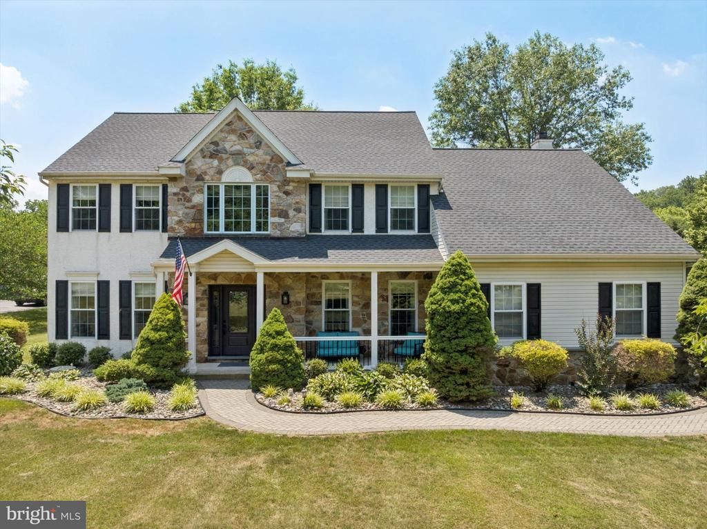 109 W CLAY CREEK LANE , KENNETT SQUARE, PA 19348