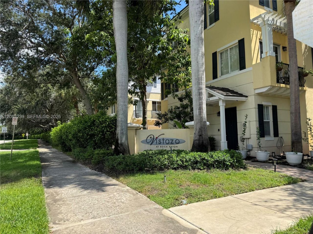 500 NW 39th Cir, Boca Raton, FL 33431 Photo
