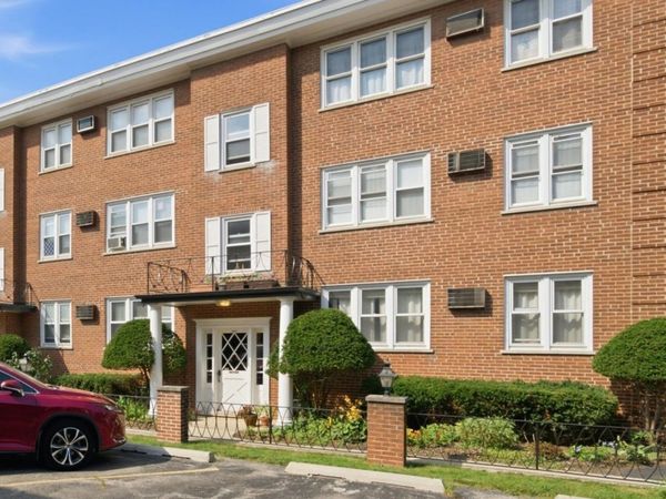 7318 Lake Street , Unit 4, River Forest, IL 60305