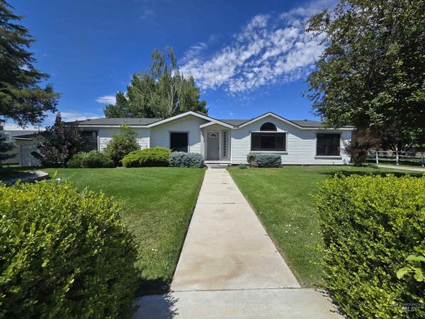 2134 Maple Court, Fruitland, ID 83619