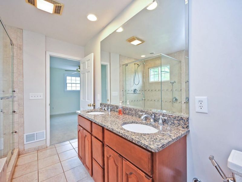 7892 Kimbee Drive, Anderson Township, OH 45244 Photo 37
