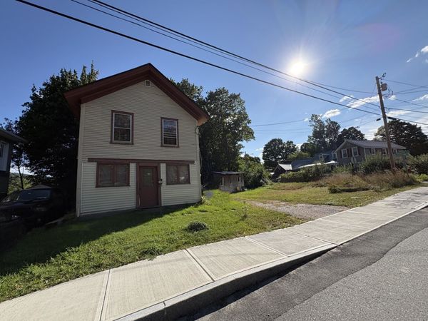 81 Vine Street, Northfield, VT 05663