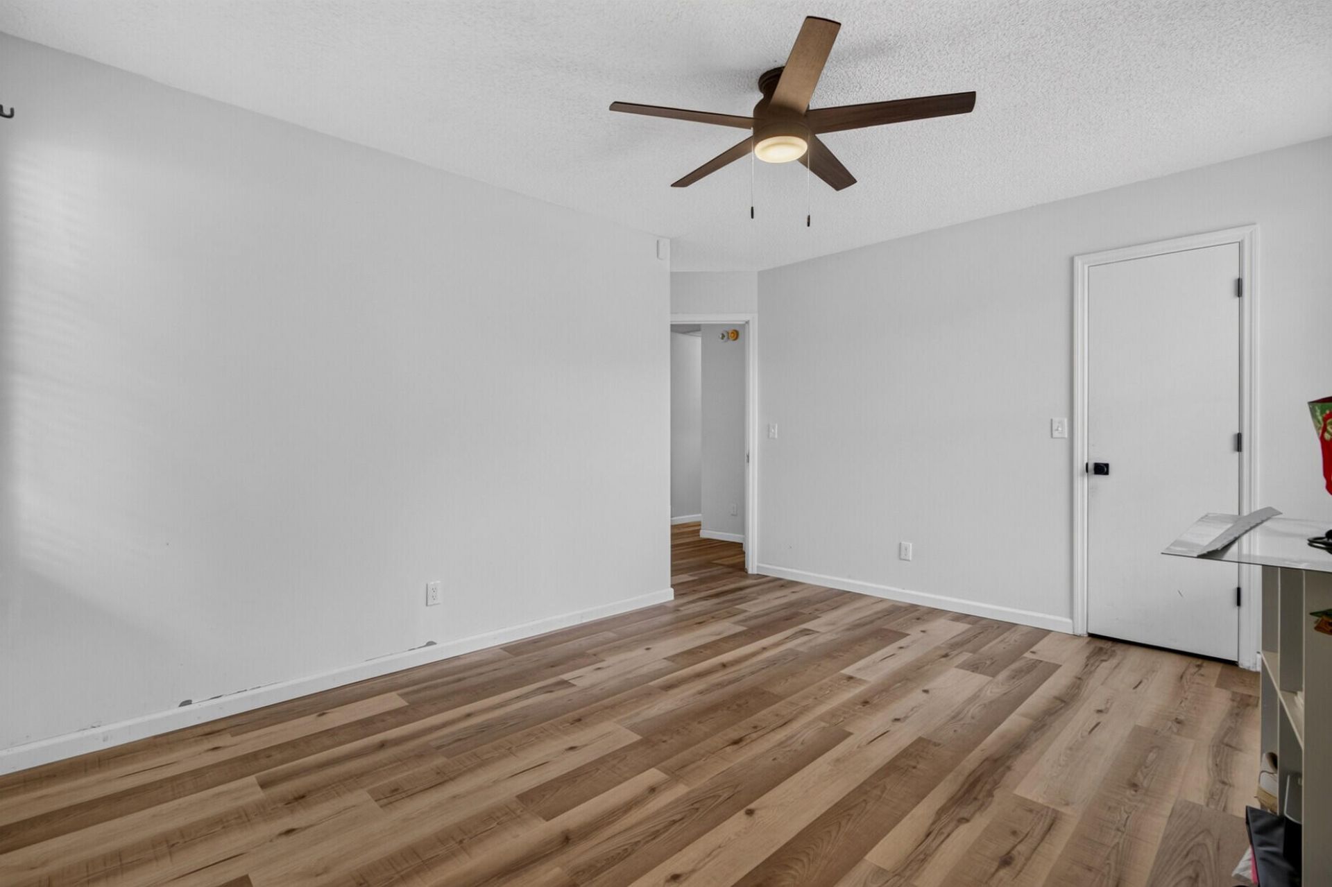 433 Courtland Drive Photo 24