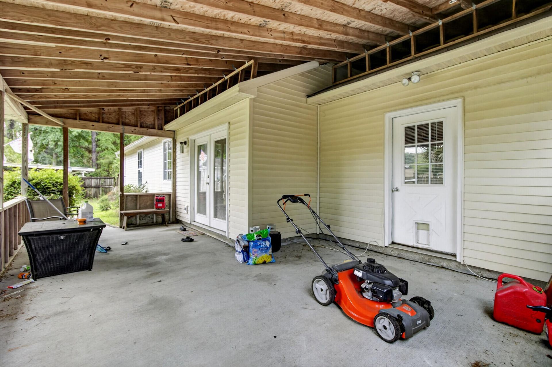 433 Courtland Drive Photo 25