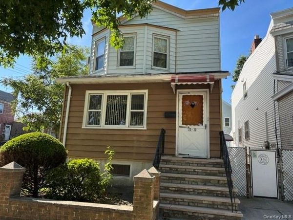 12520 22nd Avenue, College Point, NY 11356
