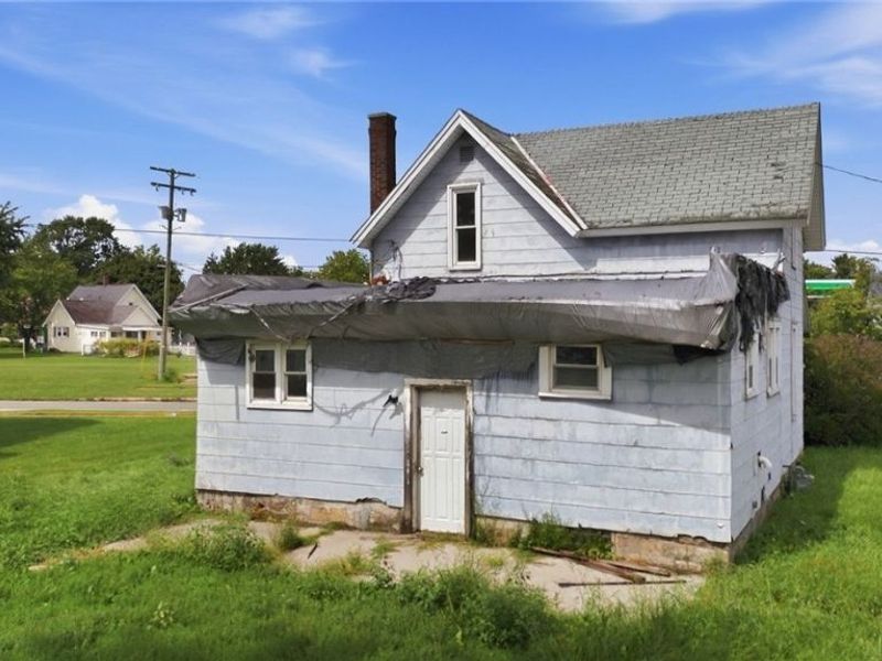 525 Sandusky Street, Fostoria, OH 44830 Photo 17