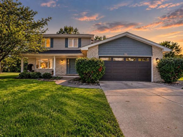 9807 Ivy Lane , Munster, IN 46321