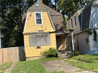 1336 South Avenue , Niagara Falls, NY 14305