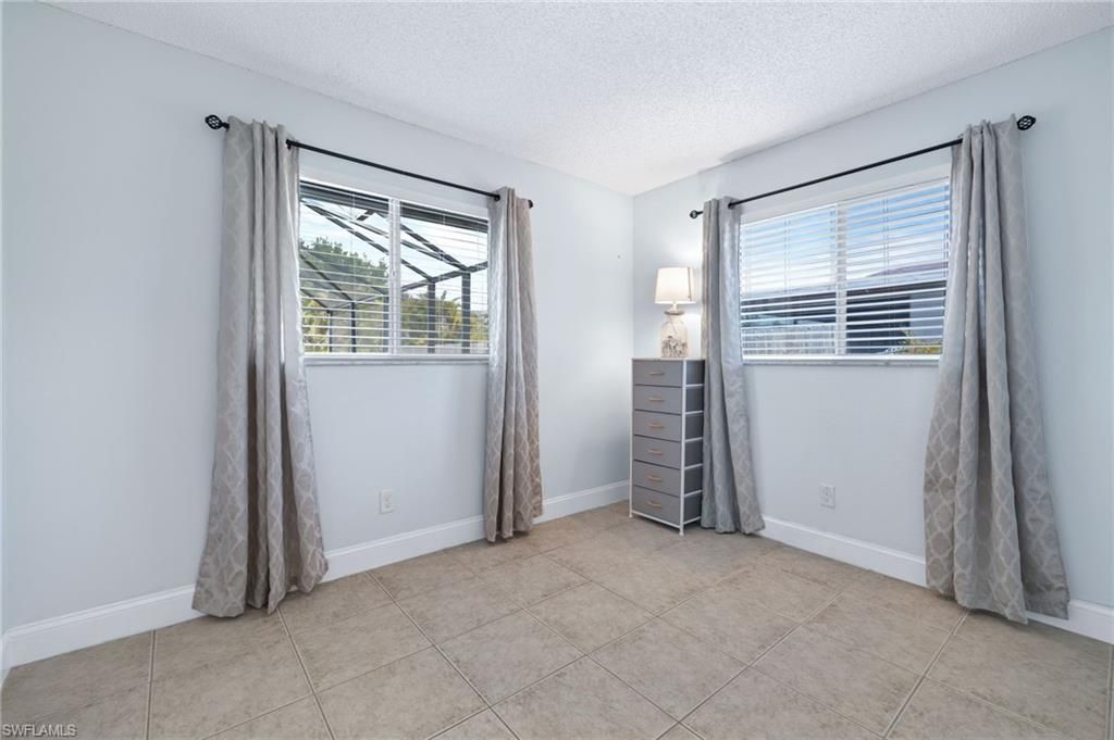 1015 SE 25th Ln , Cape Coral, FL 33904 Photo