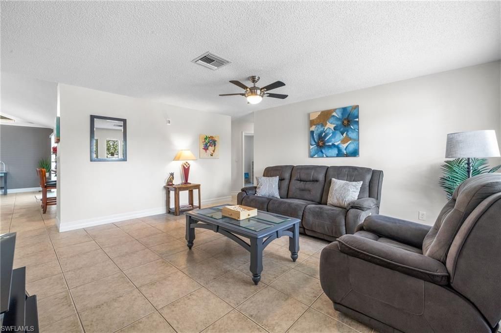 1015 SE 25th Ln , Cape Coral, FL 33904 Photo
