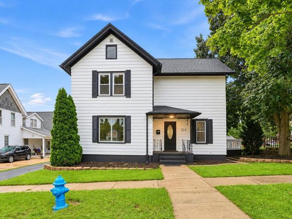 324 Conkey STREET, Burlington, WI 53105