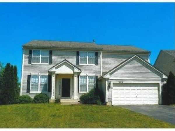 568 Needlegrass Parkway , Antioch, IL 60002