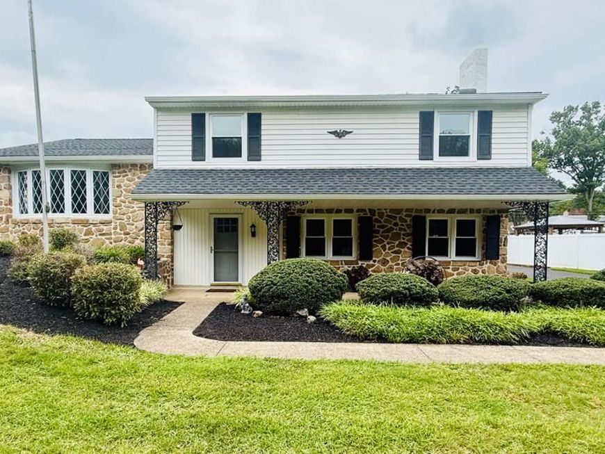 698 Beverly Road , Southampton, PA 18966 Main Photo