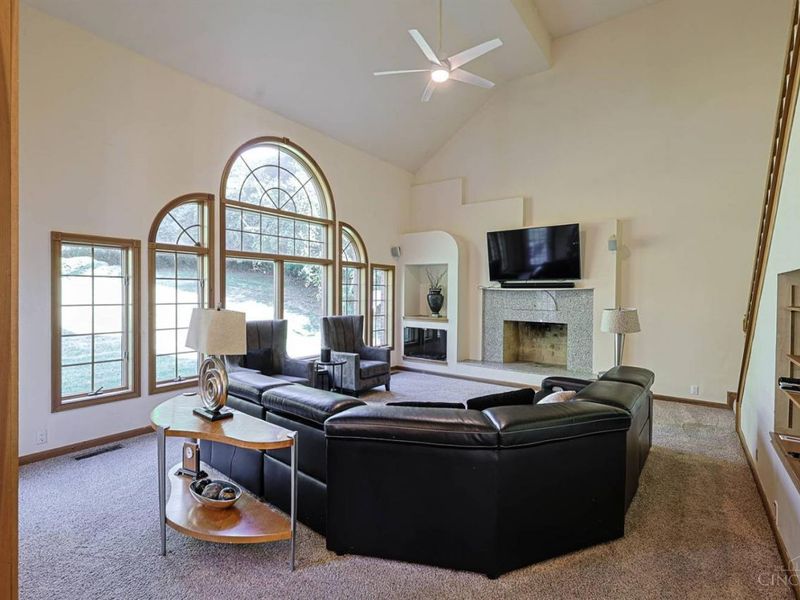 8485 Deer Path, West Chester, OH 45069 Photo 5