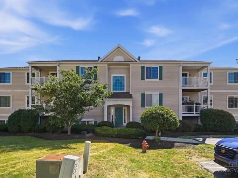 556 Aspen Glen Drive, Unit 810, Union Township, OH 45244 Photo 2