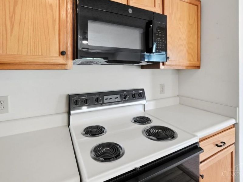 556 Aspen Glen Drive, Unit 810, Union Township, OH 45244 Photo 20