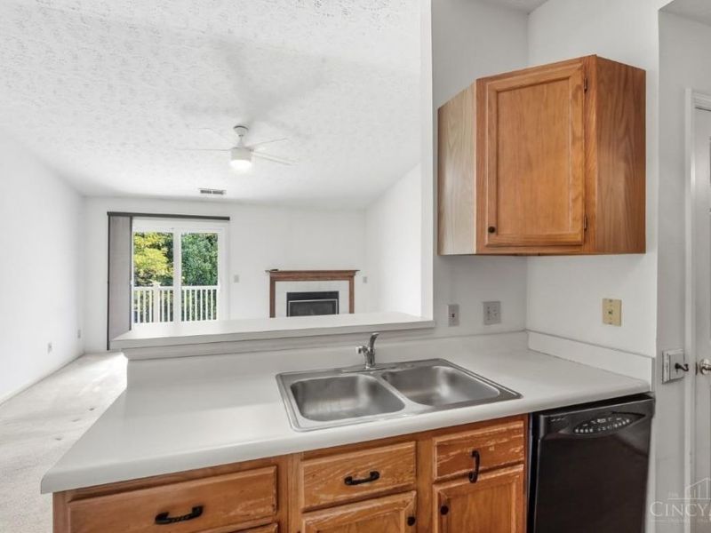 556 Aspen Glen Drive, Unit 810, Union Township, OH 45244 Photo 21