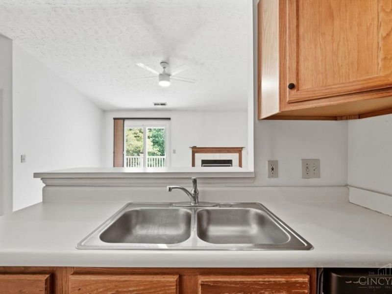 556 Aspen Glen Drive, Unit 810, Union Township, OH 45244 Photo 22