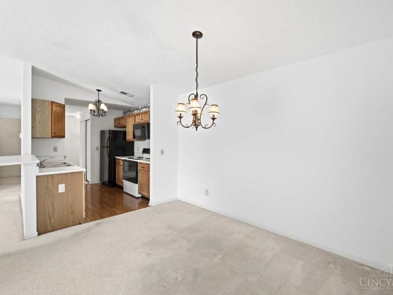 556 Aspen Glen Drive, Unit 810, Union Township, OH 45244 Photo 24
