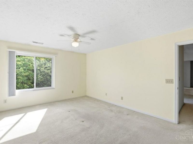 556 Aspen Glen Drive, Unit 810, Union Township, OH 45244 Photo 27