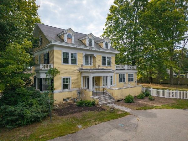 115 School, Manchester, MA 01944