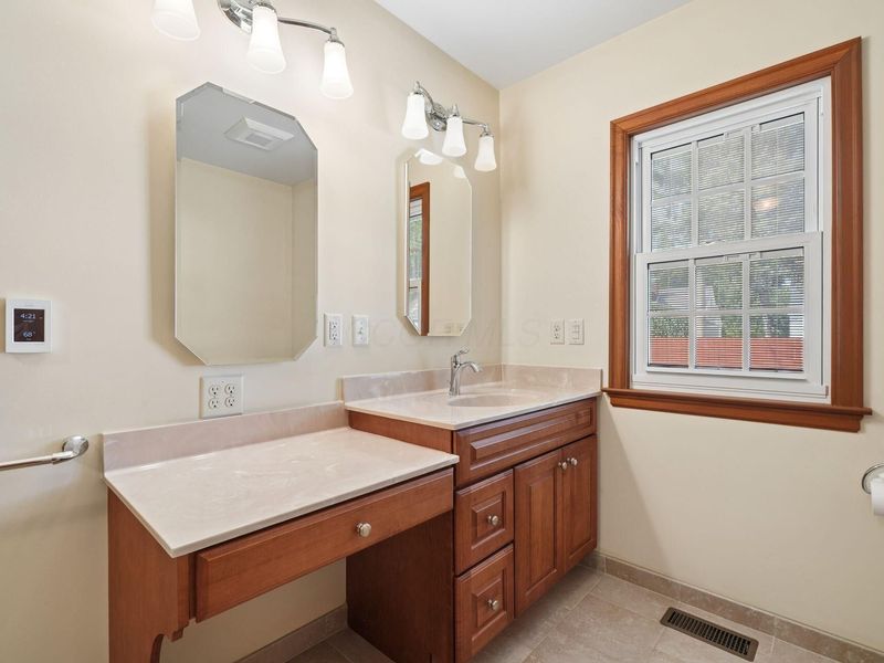 558 Acton Road, Columbus, OH 43214 Photo 26