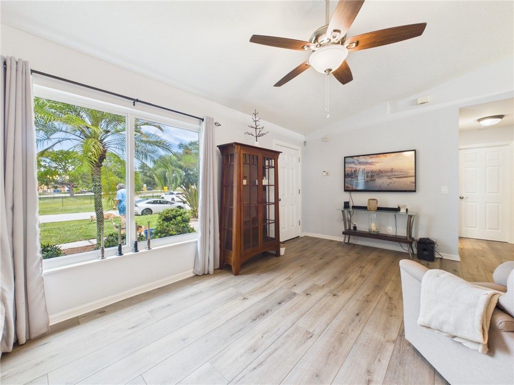 977 Fulton Way, Sebastian, FL 32958 Photo