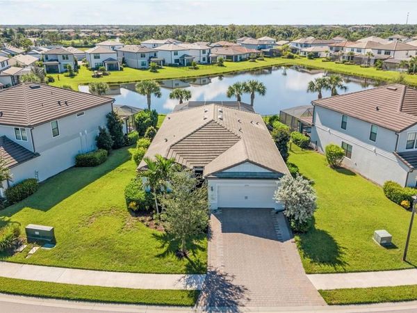 5755 BLUESTAR COURT, LAKEWOOD RANCH, FL 34211