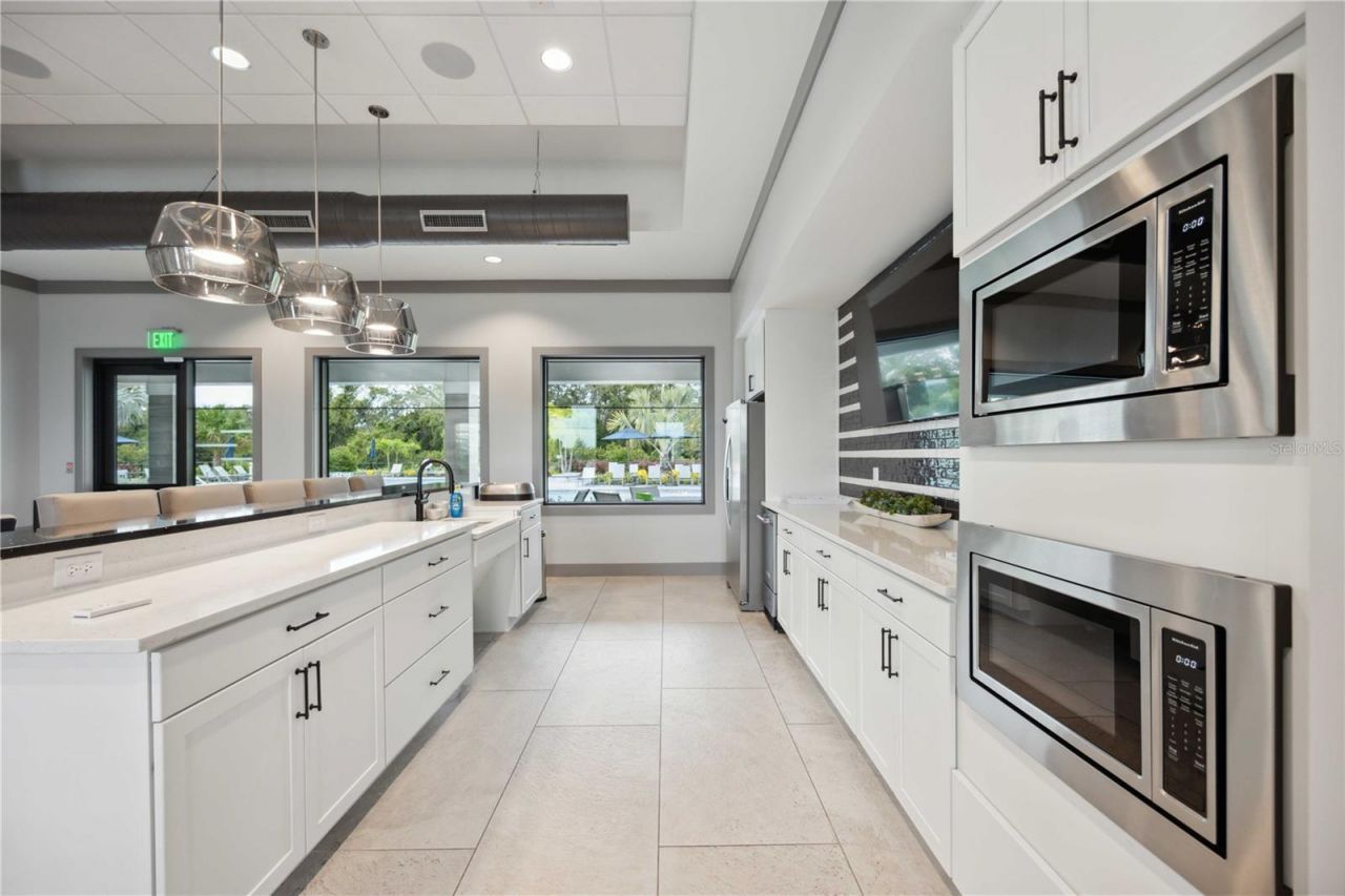 5755 Bluestar Court, Lakewood Ranch, FL 34211 Photo