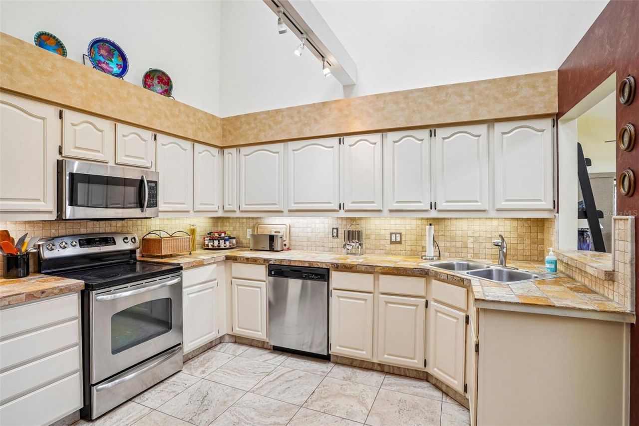 128 Baytree Boulevard, Tavares, FL 32778 Photo