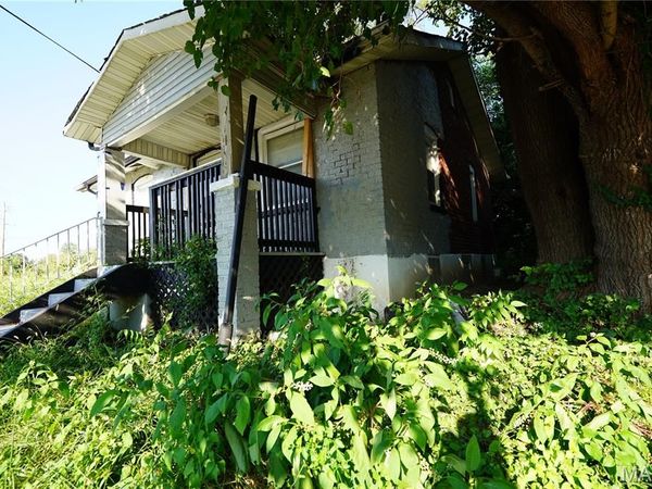 2111 Crescent Avenue, St Louis, MO 63121