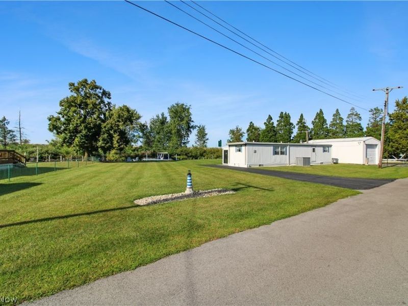 2825-2835 W Risingsun Road, Port Clinton, OH 43452 Photo 7