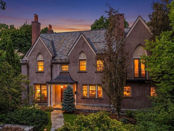67 Hyslop Rd, Brookline, MA 02445
