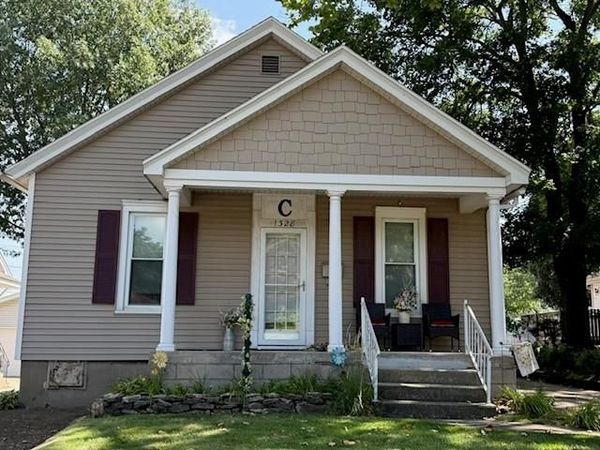 1328 Campbell Avenue, LaSalle, IL 61301