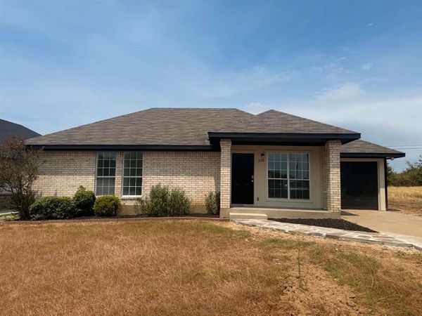 228 Skiff Drive , Gun Barrel City, TX 75156