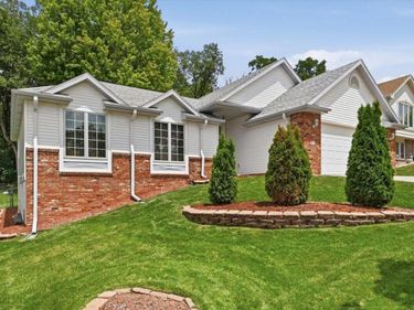 312 BUENA VISTA Circle, COUNCIL BLUFFS, IA 51503