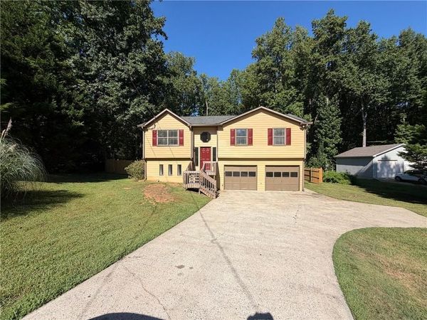 324 Adelene Way , Dallas, GA 30157