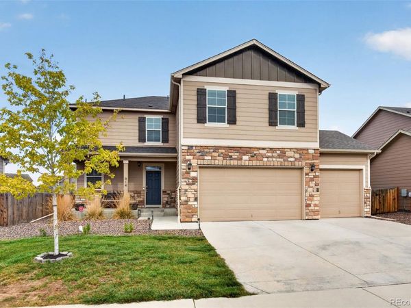 914 Charlton Drive , Windsor, CO 80550